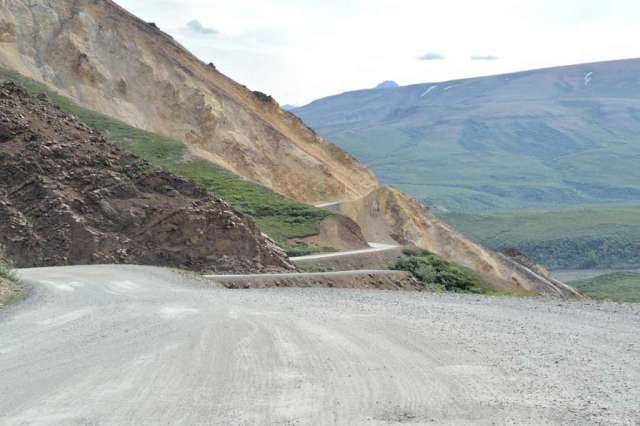 Park road along the mountains, steep fall offs.