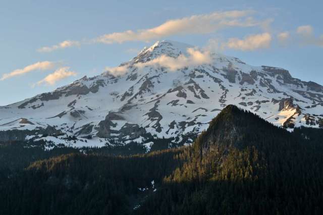 Mt. Rainier in Washington, late afternoon, view from the south. Mt. Rainier in Washington, late afternoon, view from the south.